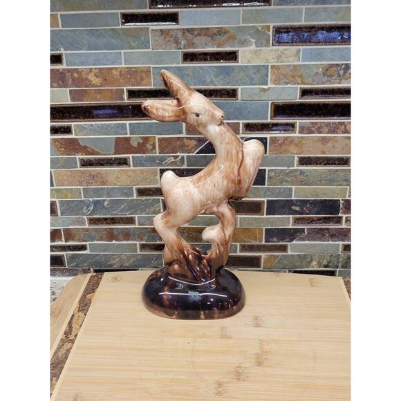 Vintage Deer Figurine, Leaping Doe, Mid Century Modern or Art Deco Brown - Picture 7 of 7